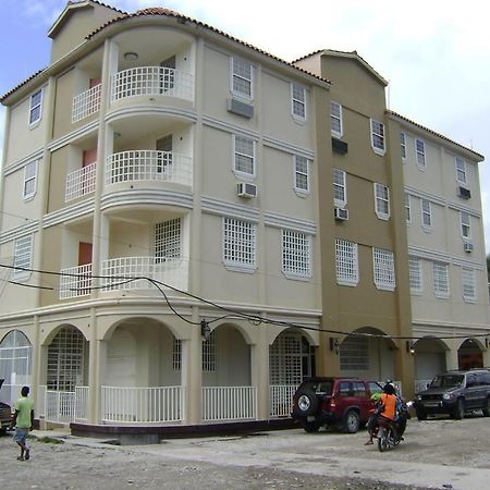 Caribbean Hotel Cayes Ле-Ке Экстерьер фото